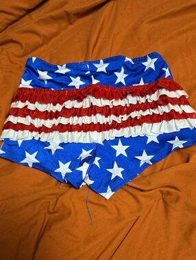 Derby Skinz Patriotic Ruffle Star Print Women’s Shorts - Red White Blue
